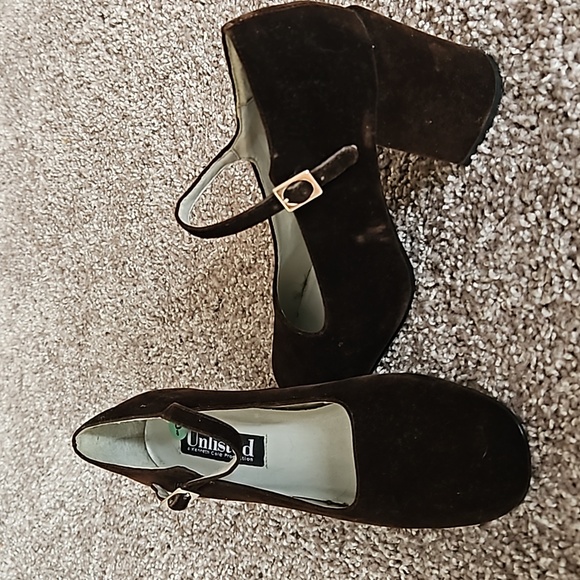 FINAL$ 10 Velvet Maryjane Block Heels Just Stored Not Worn - Picture 3 of 12